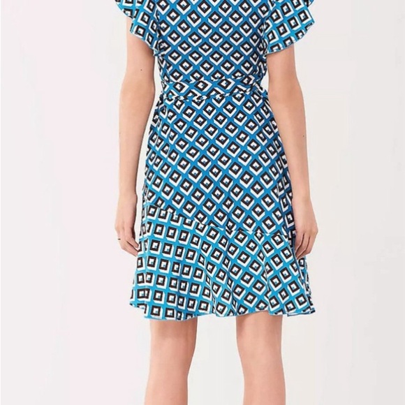 Diane von Furstenberg Avaya Ruffled Crepe Wrap Dress- Size M - Picture 8 of 11